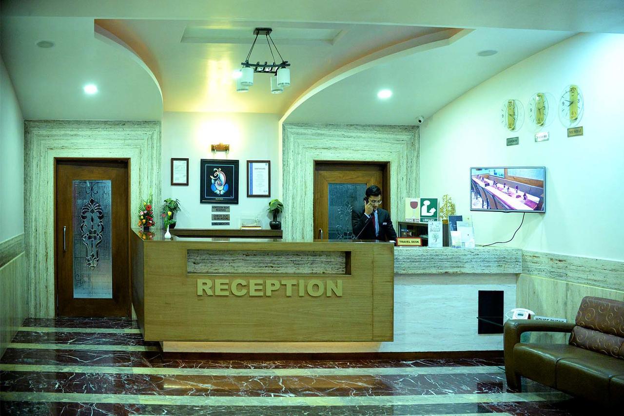 Hotel Fortune Palace Джамнагар Экстерьер фото